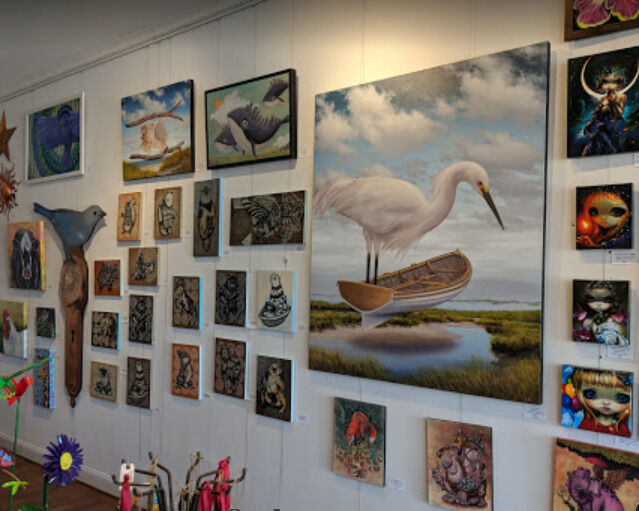 Art Gallery Owl & Rabbit Gallery