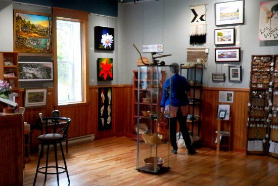 Art Gallery Acanthus Gallery