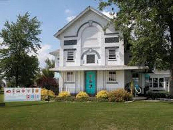 Art Gallery Gallery8010