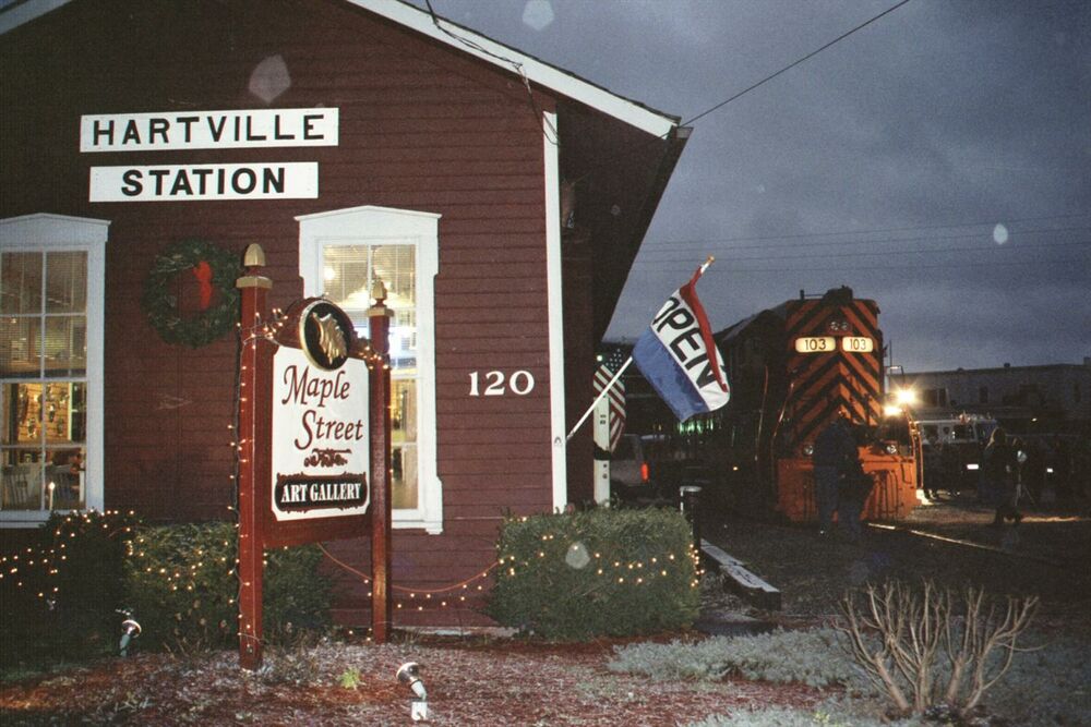 Art Gallery Maple Street Gallery