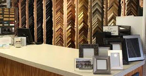 Art Gallery Smith’s Picture Framing and Art Gallery