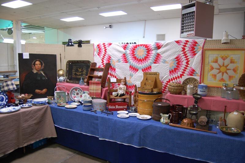 Art Gallery Midwest Antiques Gallery