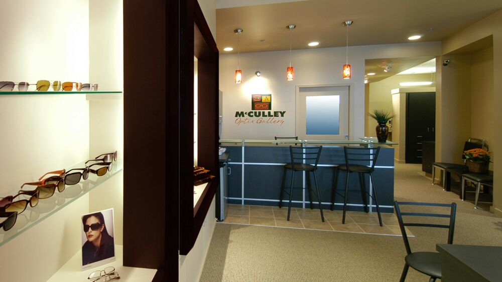 Art Gallery McCulley Optix Gallery