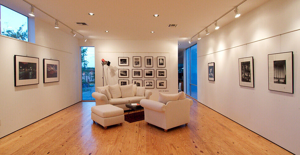 Art Gallery De Santos Gallery